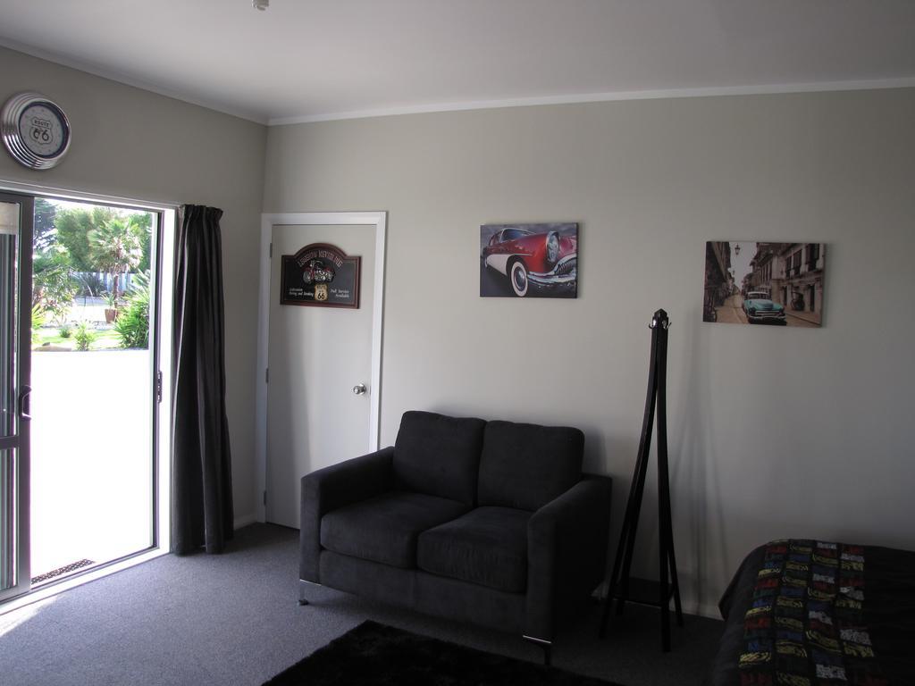 Cruz Inn Featherston Εξωτερικό φωτογραφία